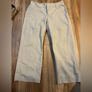 Old Navy Women's Cream Capris